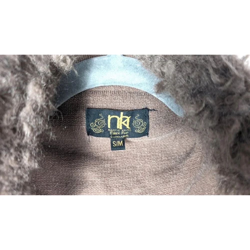 Chunky knit faux fur fringe slouchy vest - Picture 3 of 4